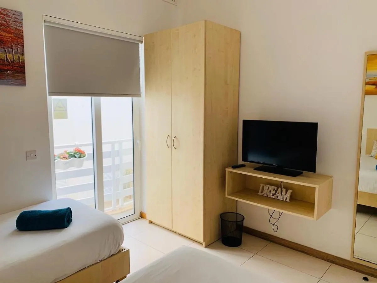 Hostel Malti Budget Saint Julian's Malta
